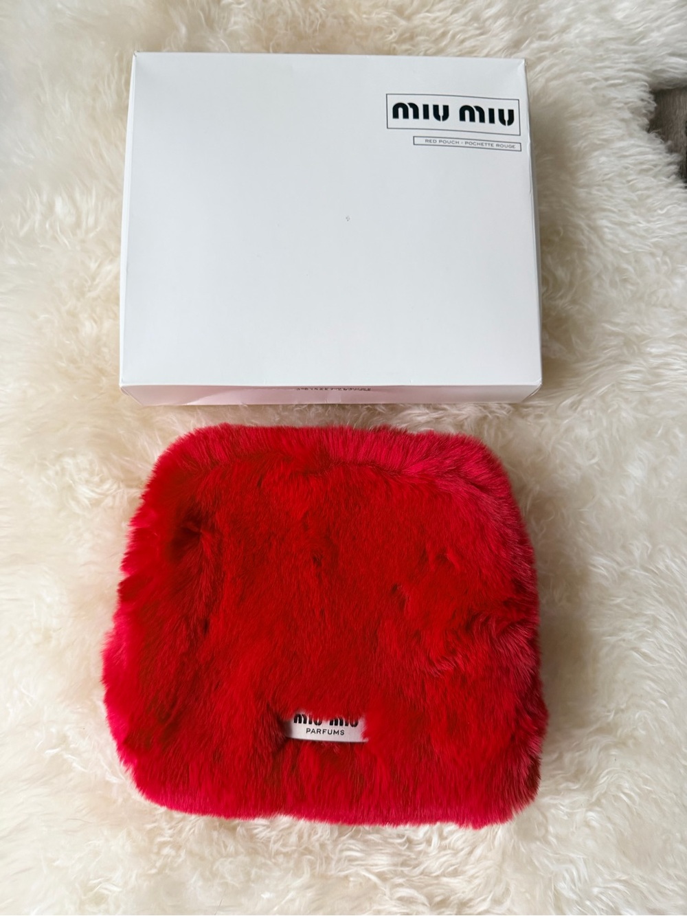 Mui Mui Red Faux Fur Pouch/Clutch with Gold Zipper/(pull SEALED) NEW/Wrapped